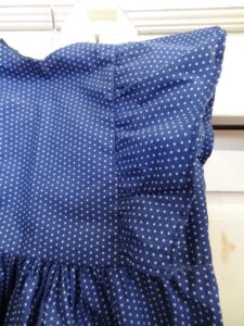 robe Manon en tissu FrouFrou détai devant