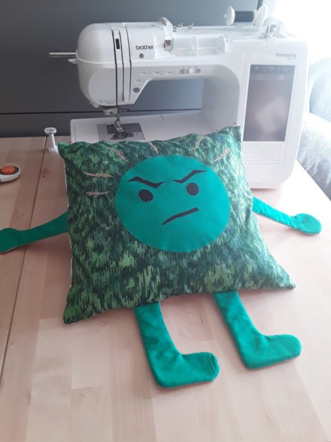 Coussin colère bonheur d Eliane 1