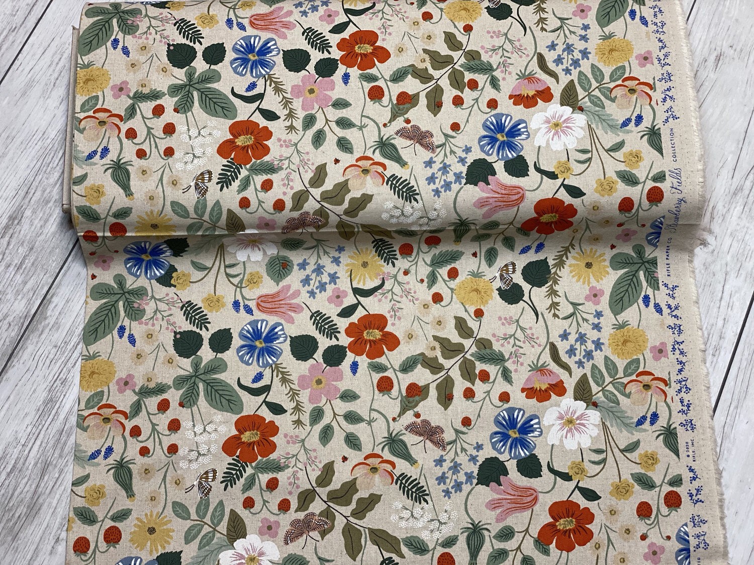 Tissu canvas - Rifle Paper - Straswberry fields linen unbleached-45- La Boutik Creative de Rives