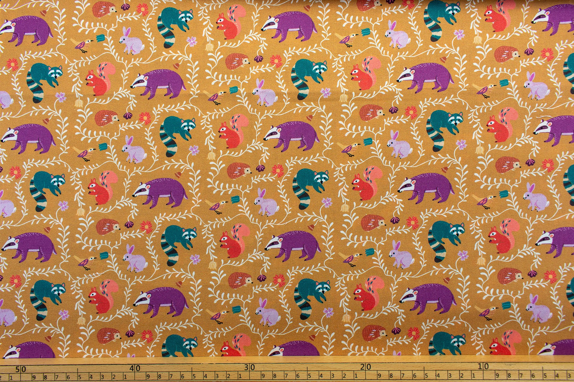 Tissu Dashwood Wild Folk 2540 Cute Critters - 4 - La Boutik Creative de Rives
