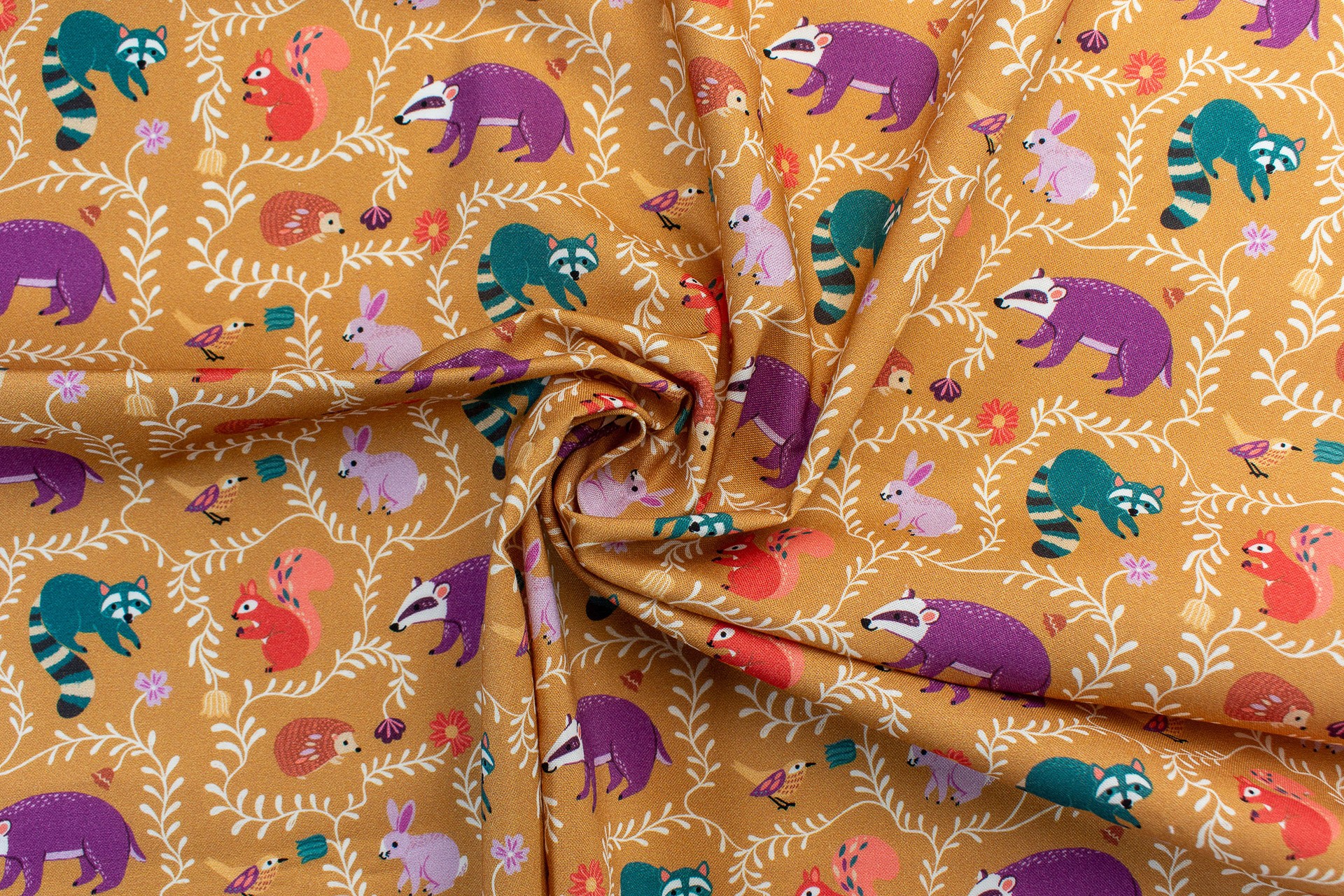Tissu Dashwood Wild Folk 2540 Cute Critters - 5- La Boutik Creative de Rives